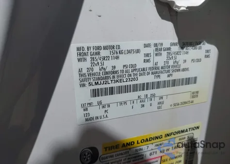 2019 Lincoln Navigator Reserve z USA, uszkodzony, nr VIN 5LMJJ2LT3KEL23203